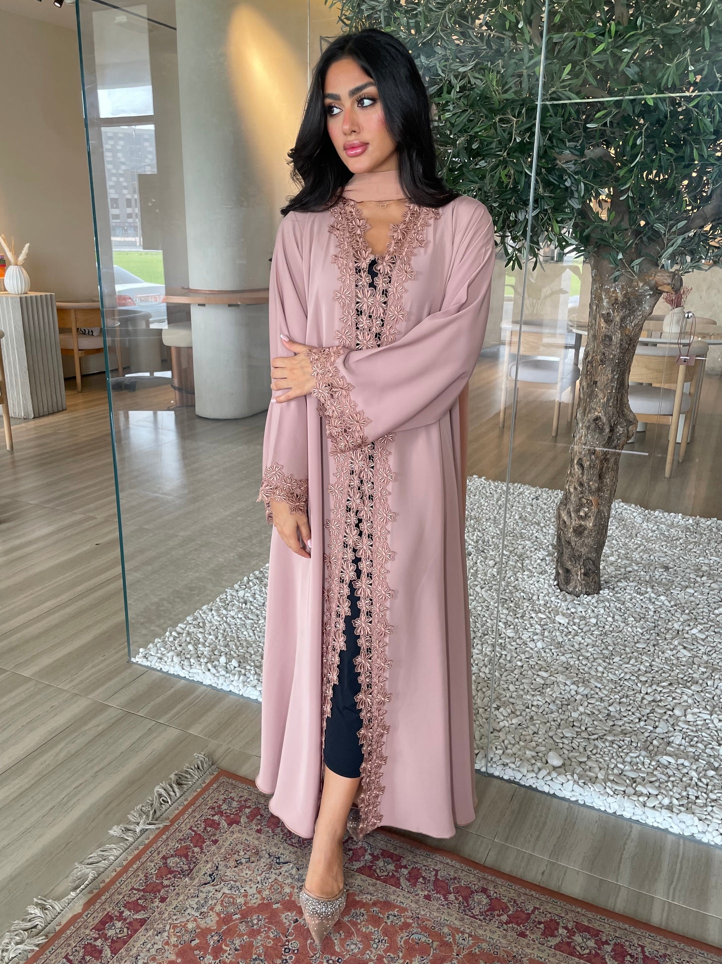 S403 - Beige dantel abaya