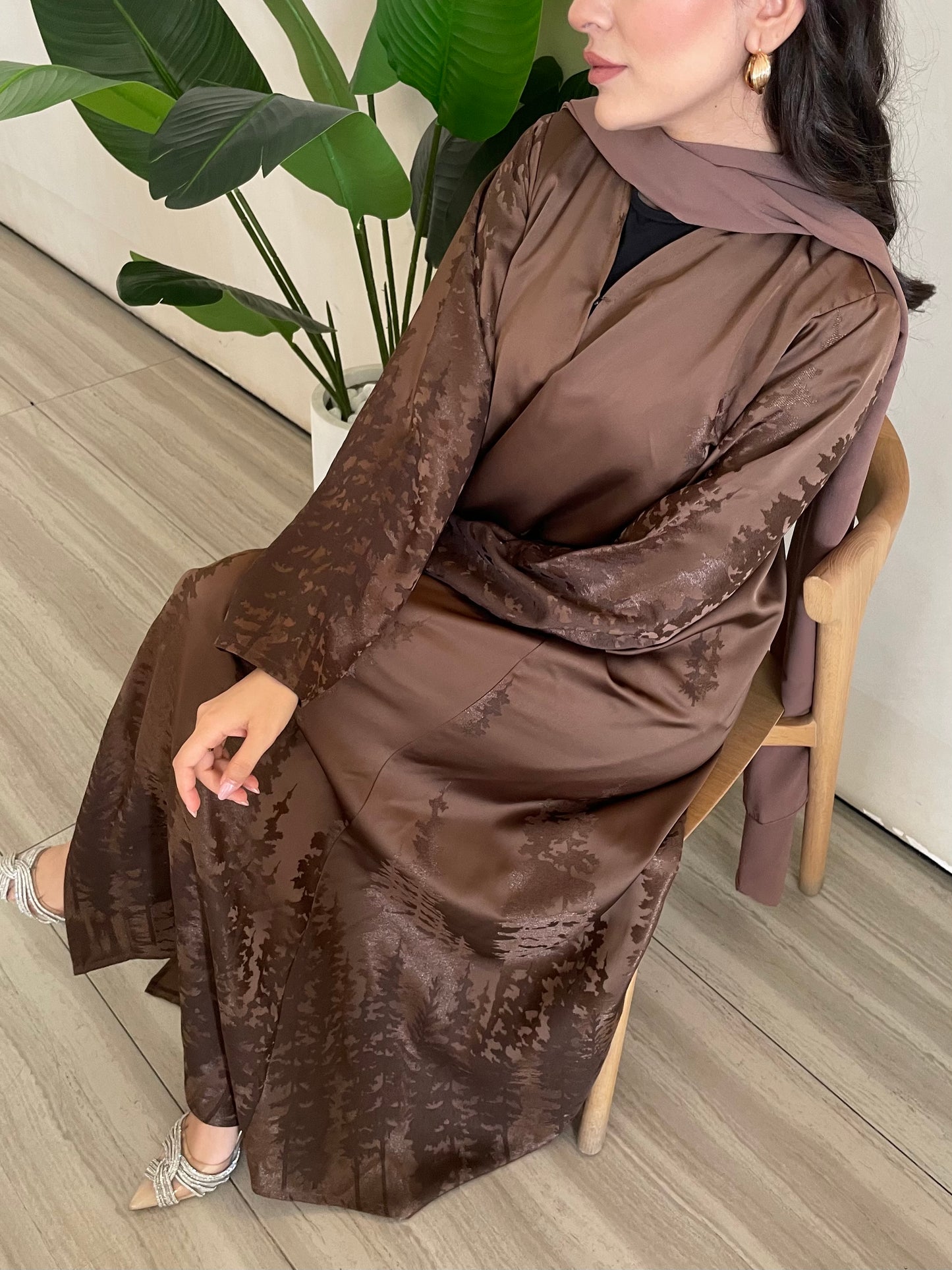 S382 - light brown stright cut abaya
