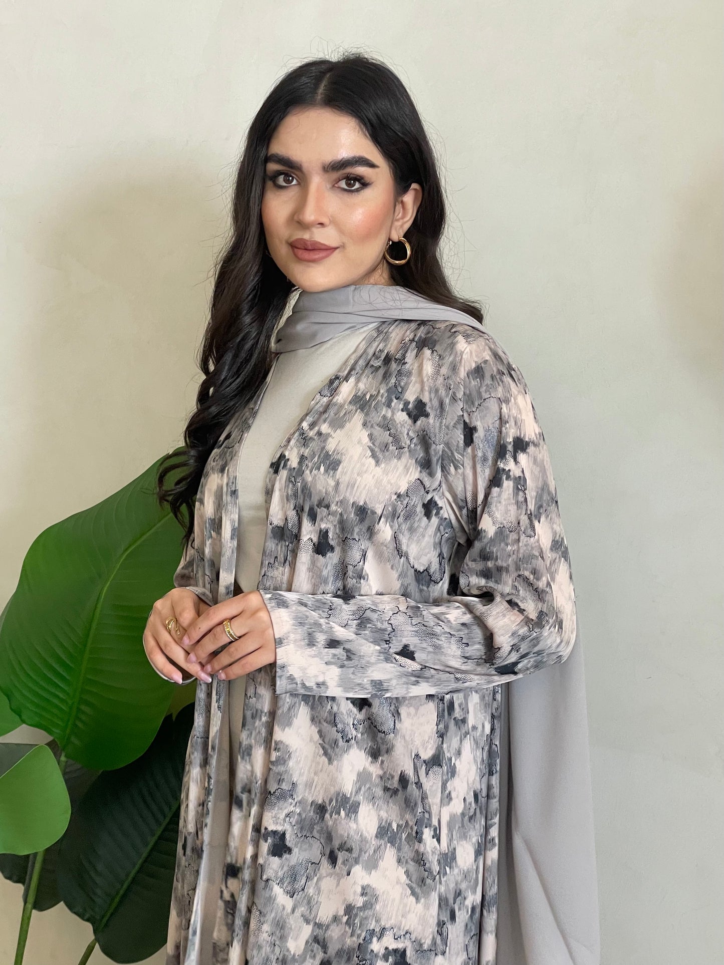 S377 - Light beige bisht abaya