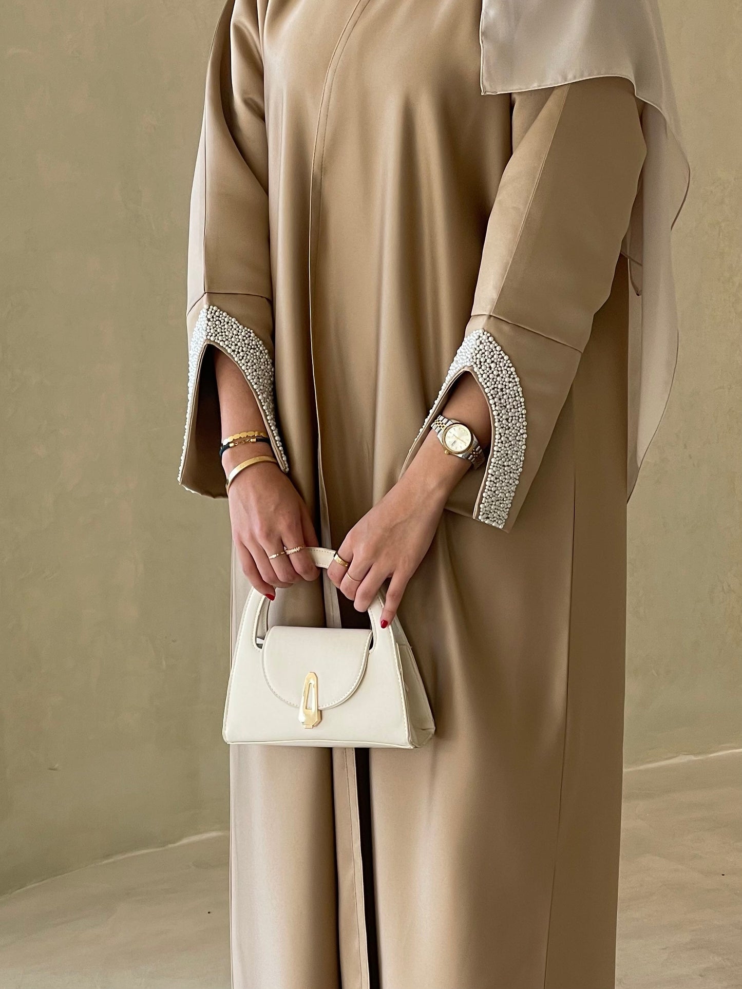 S019 - elegant golden abaya