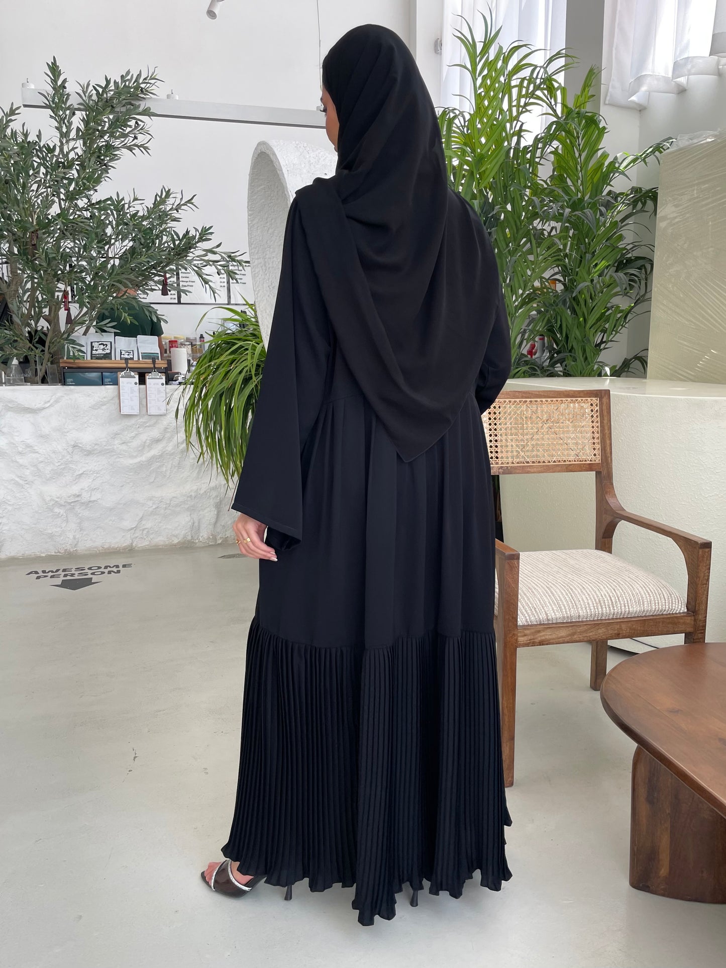 S364 - Black nada pleated abaya