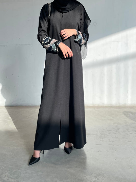 S024 - crystal abaya