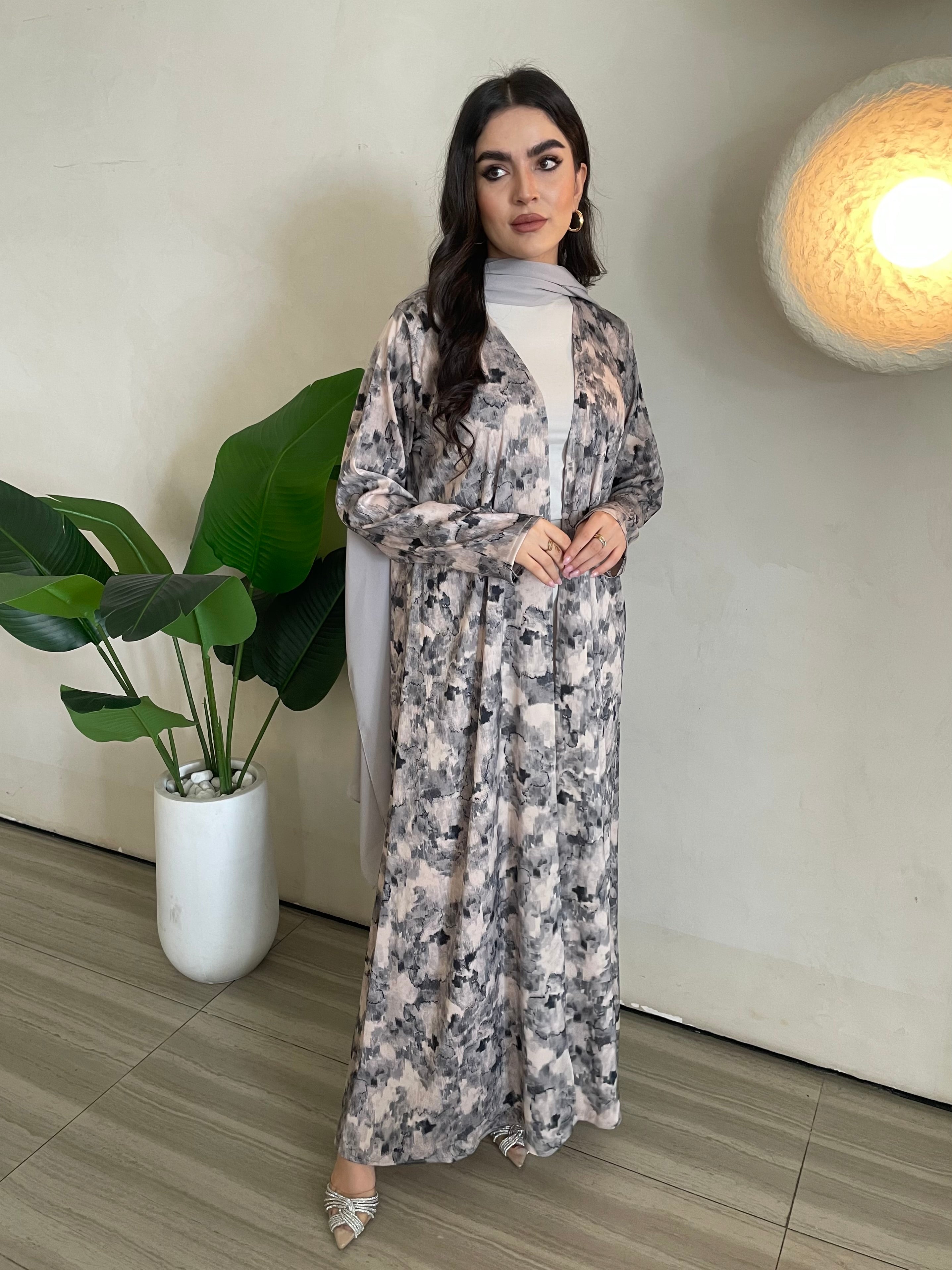 S377 - Light beige bisht abaya