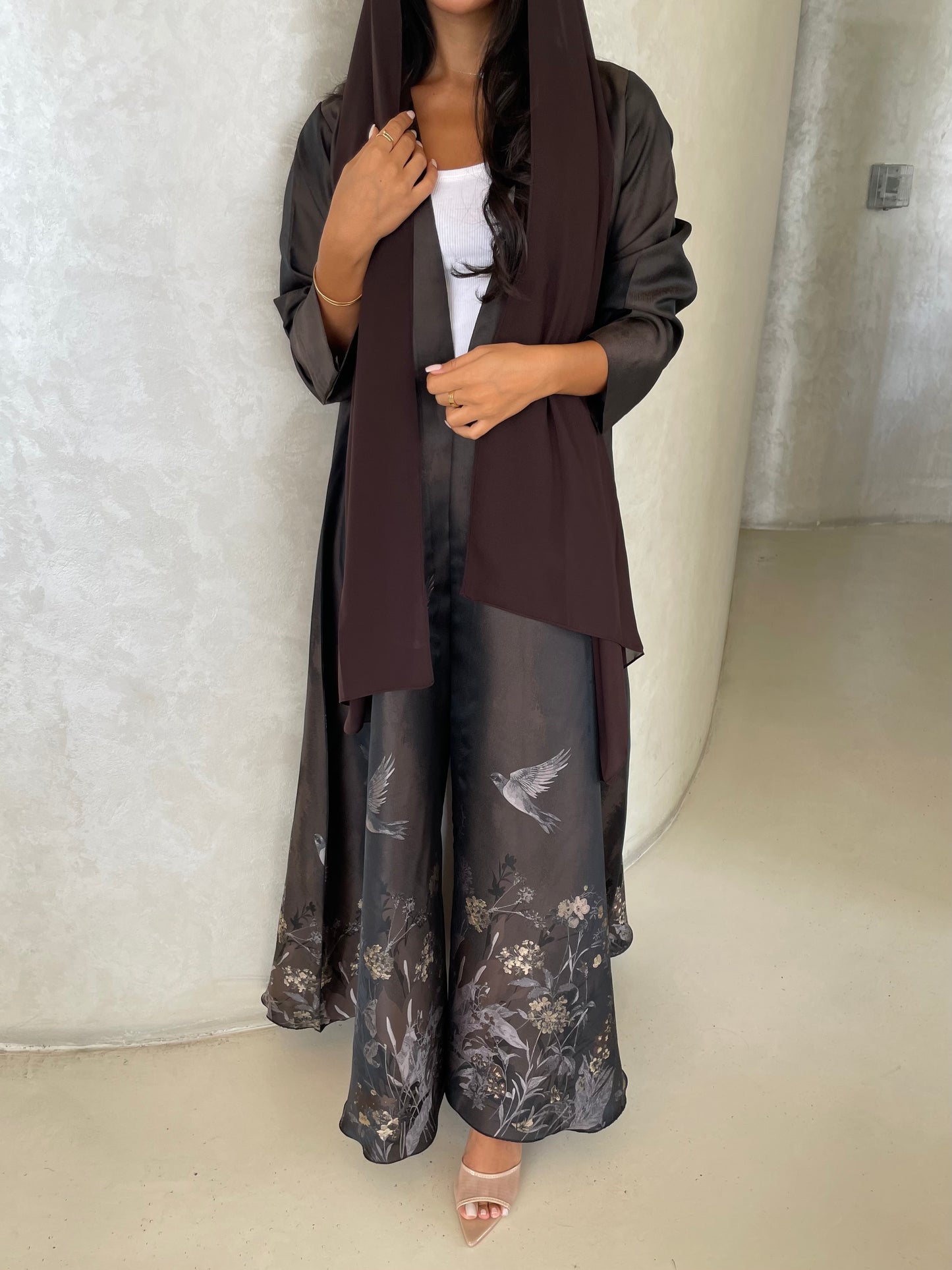 S422- brown printed kaloosh abaya