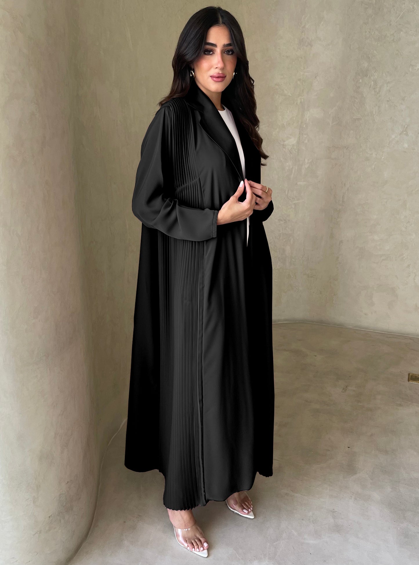 S066 - summer black abaya