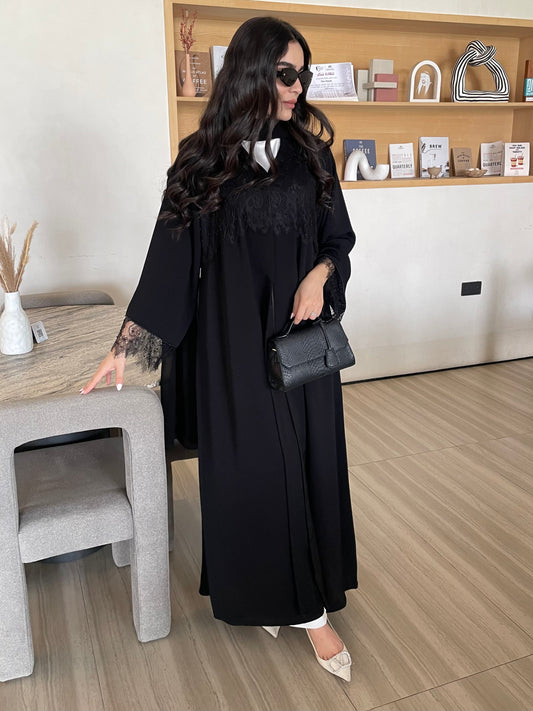 S389 - Black dantel abaya