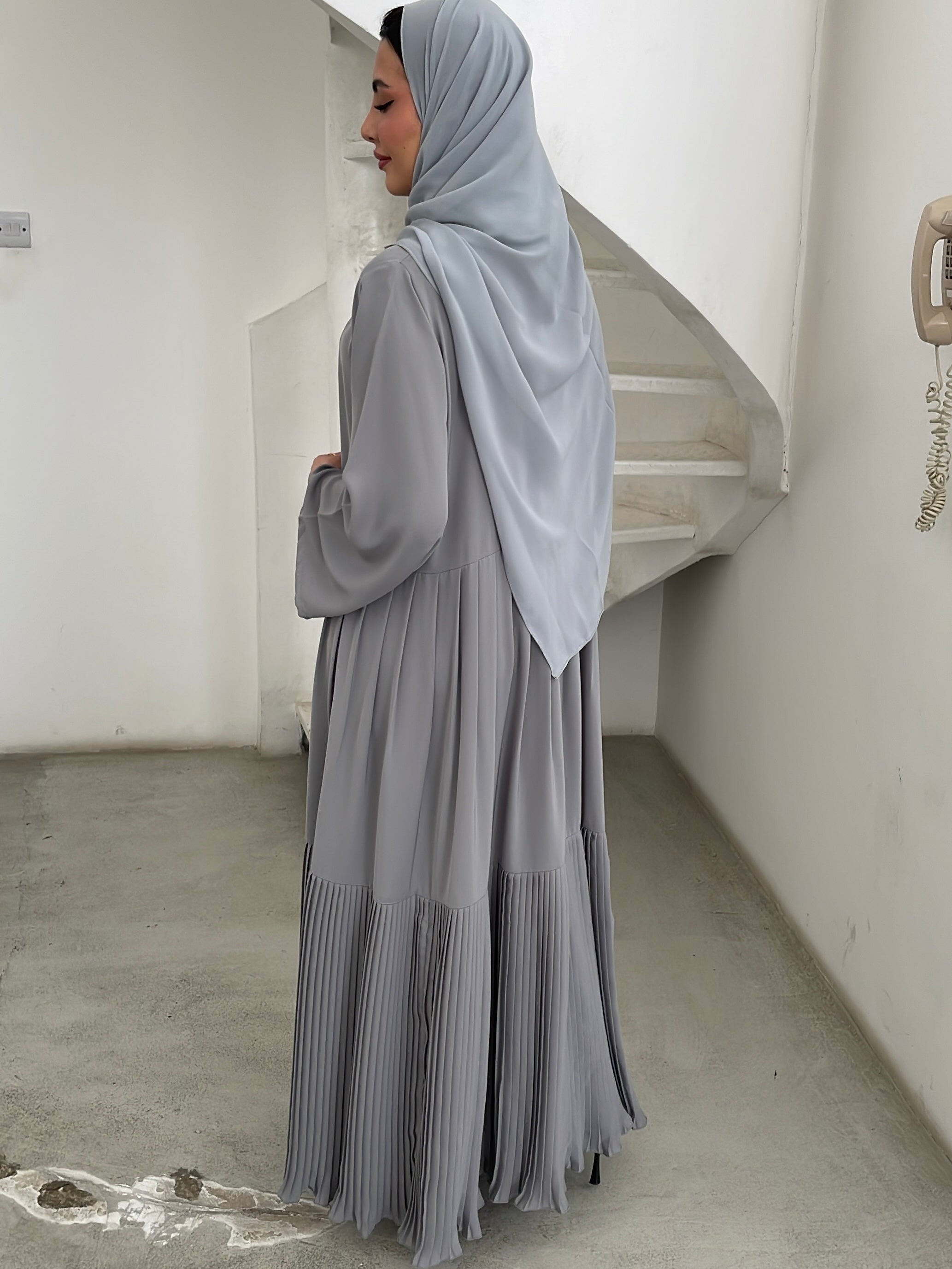 S365 - Grey nada pleated abaya