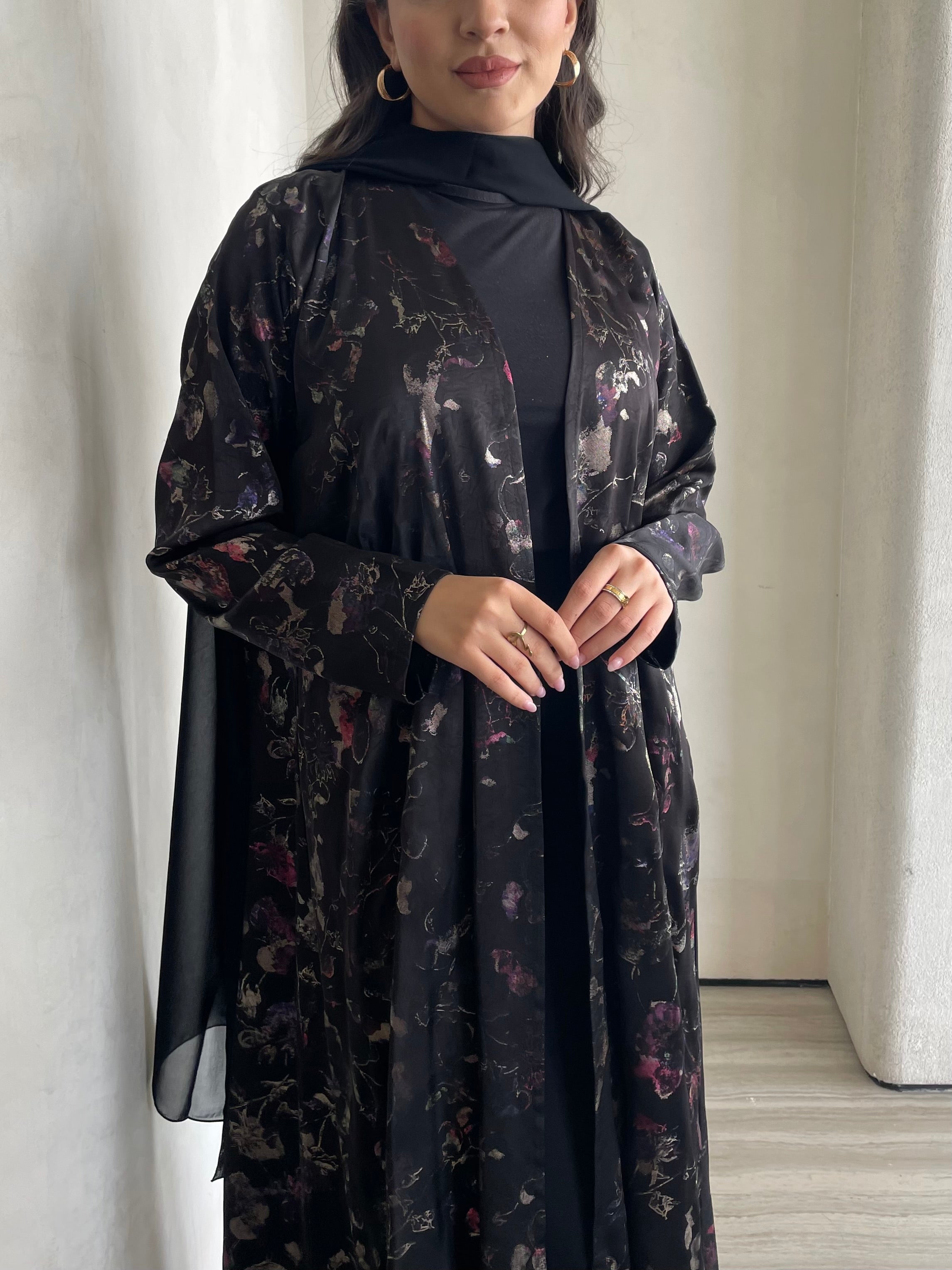 S376 - patten black bisht abaya