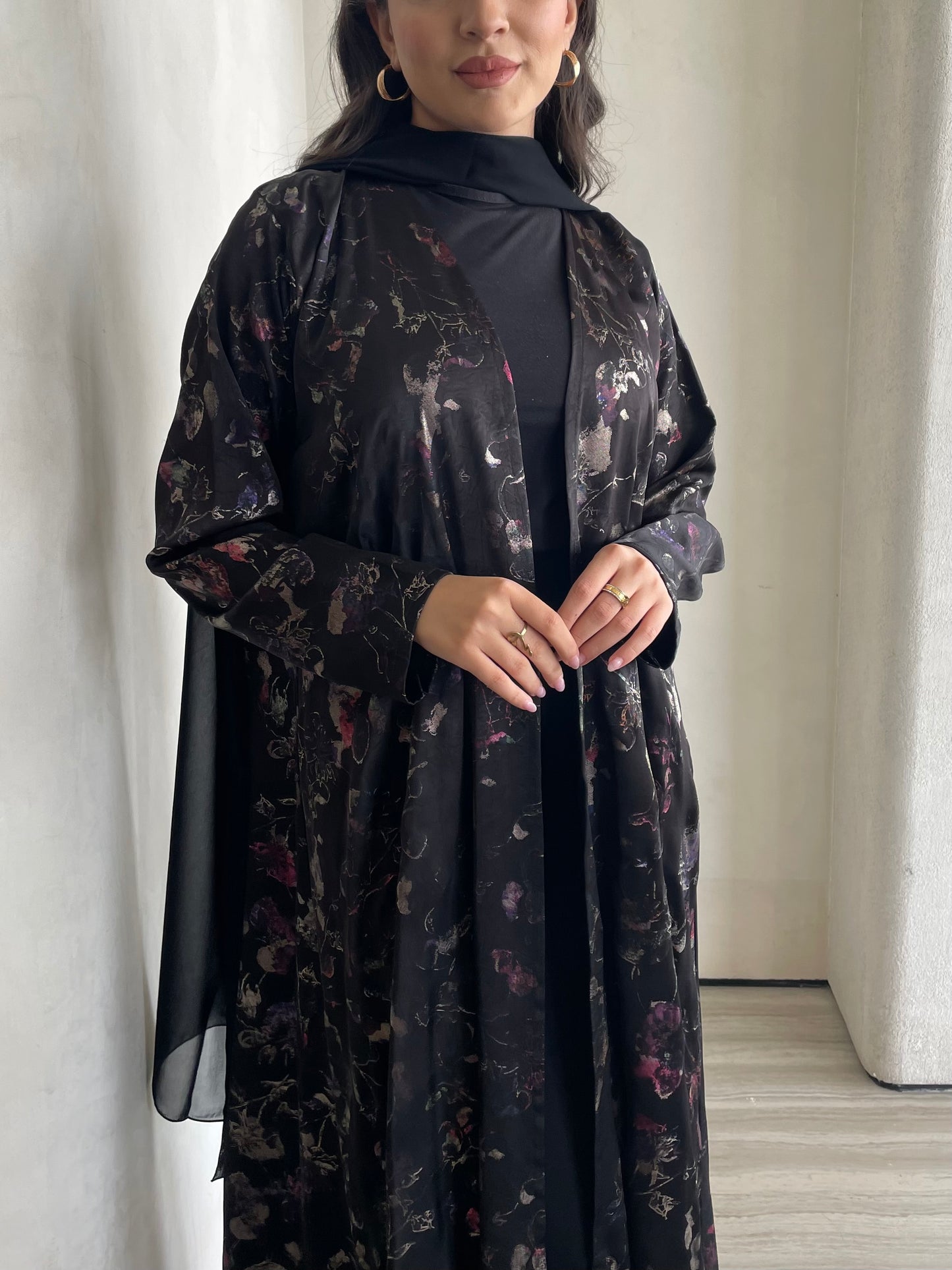 S376 - patten black bisht abaya