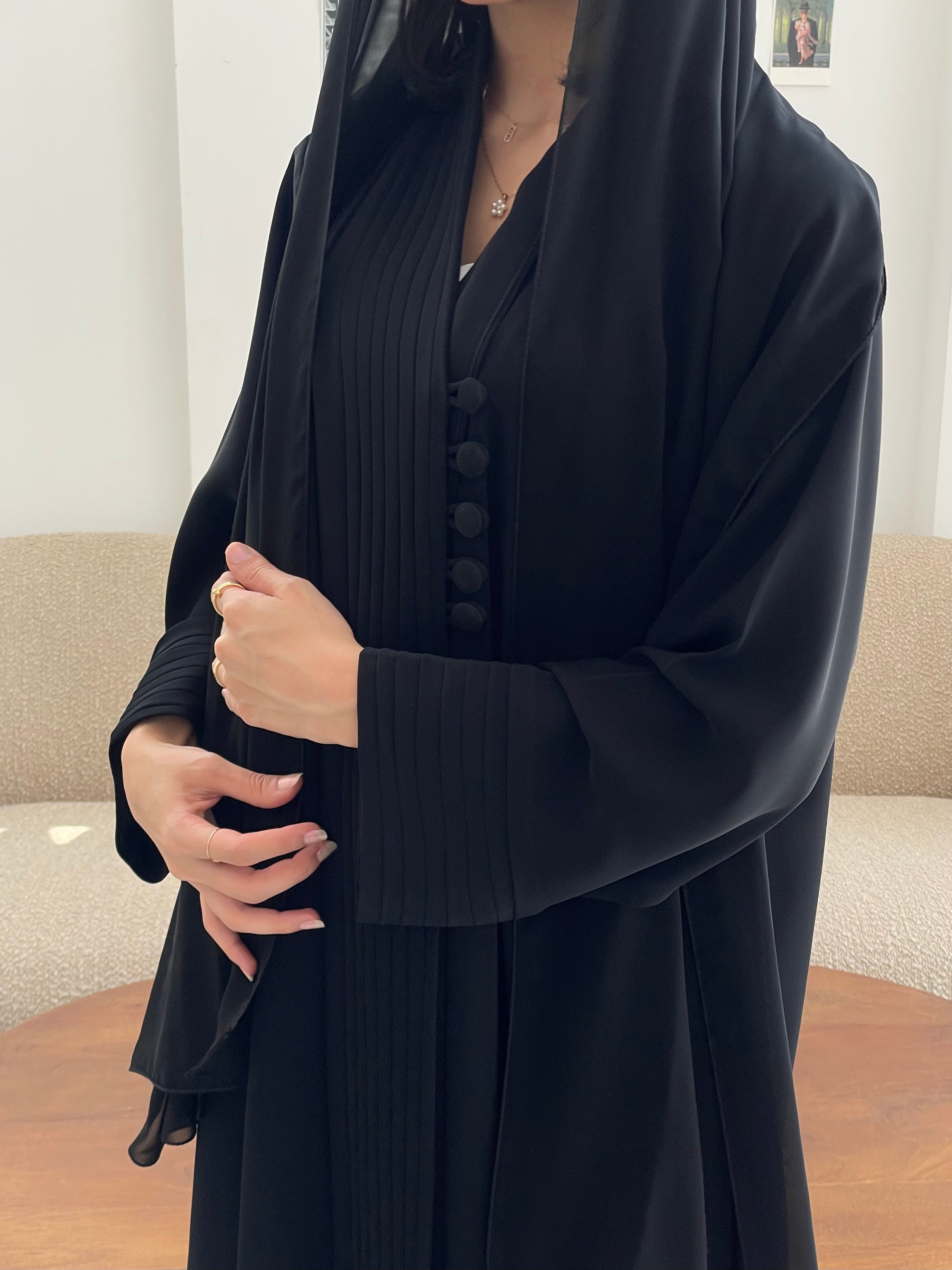 S367 black buttoned abaya