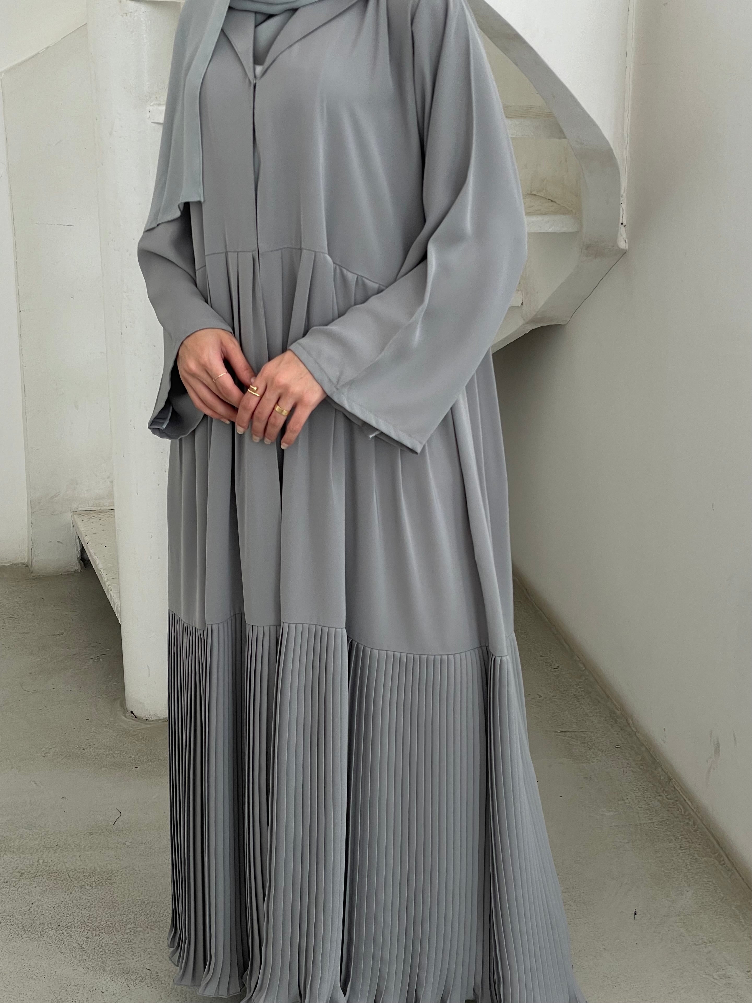 S365 - Grey nada pleated abaya