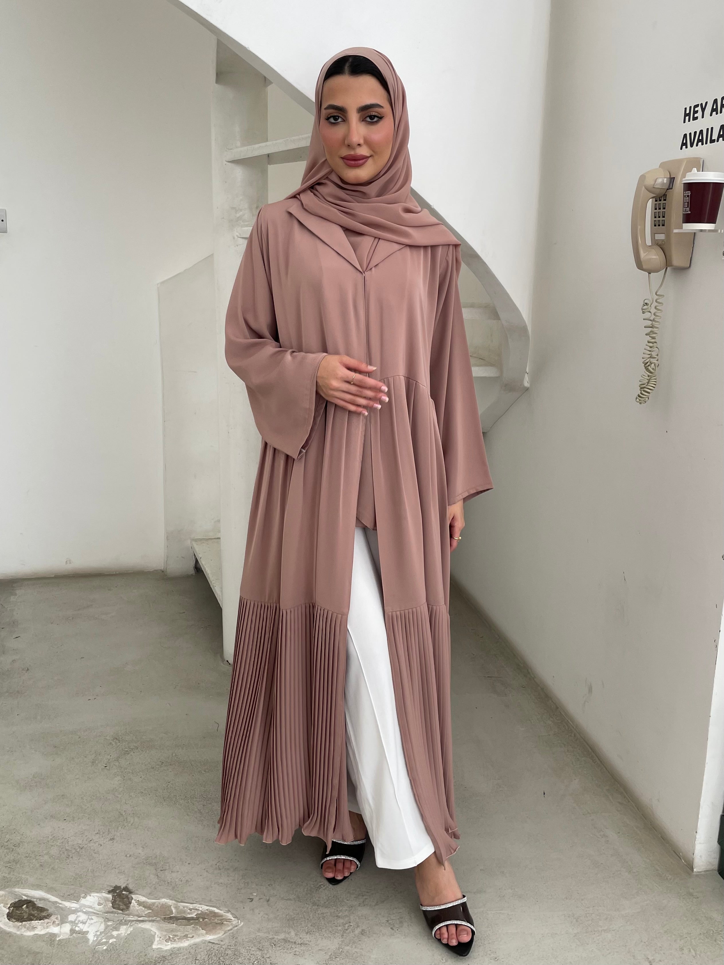 S366 Beige pleated abaya