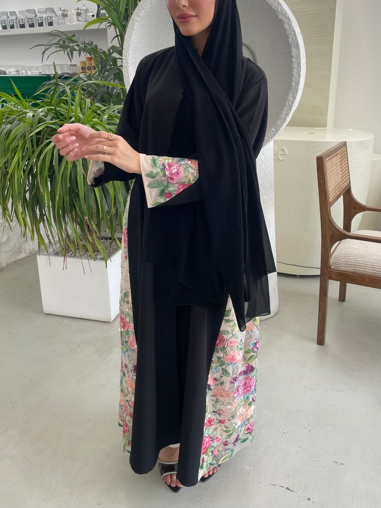 S363 -Black nada abaya with beige toor