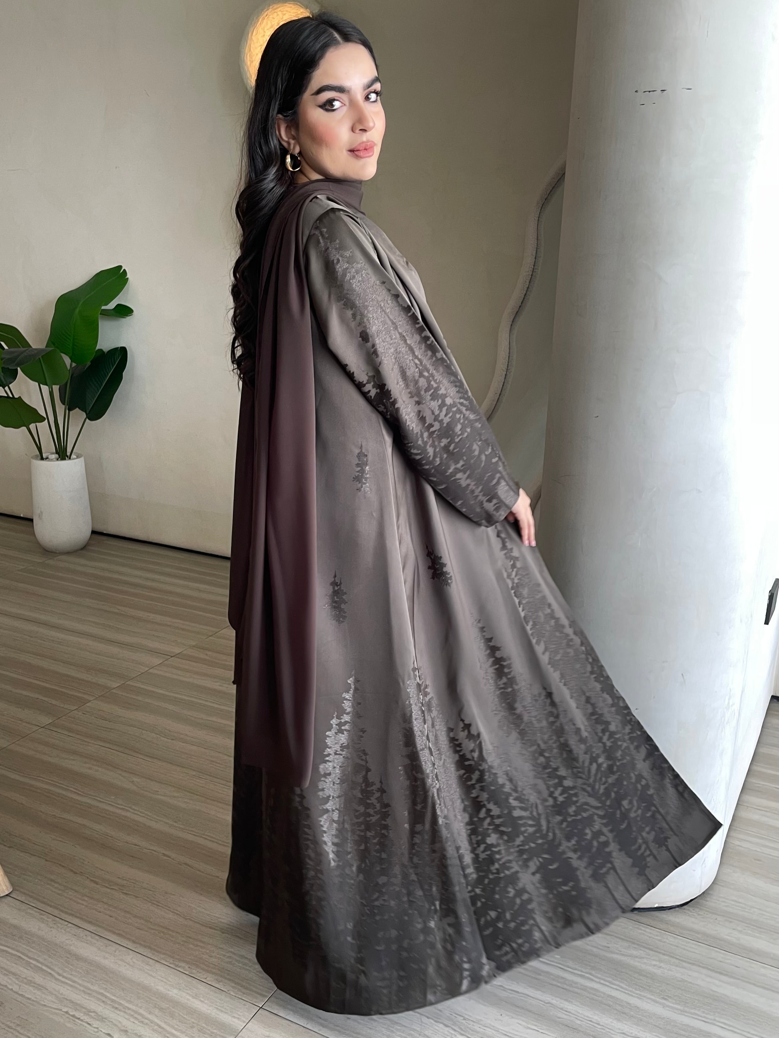S381 - Brown pattern straight cut abaya