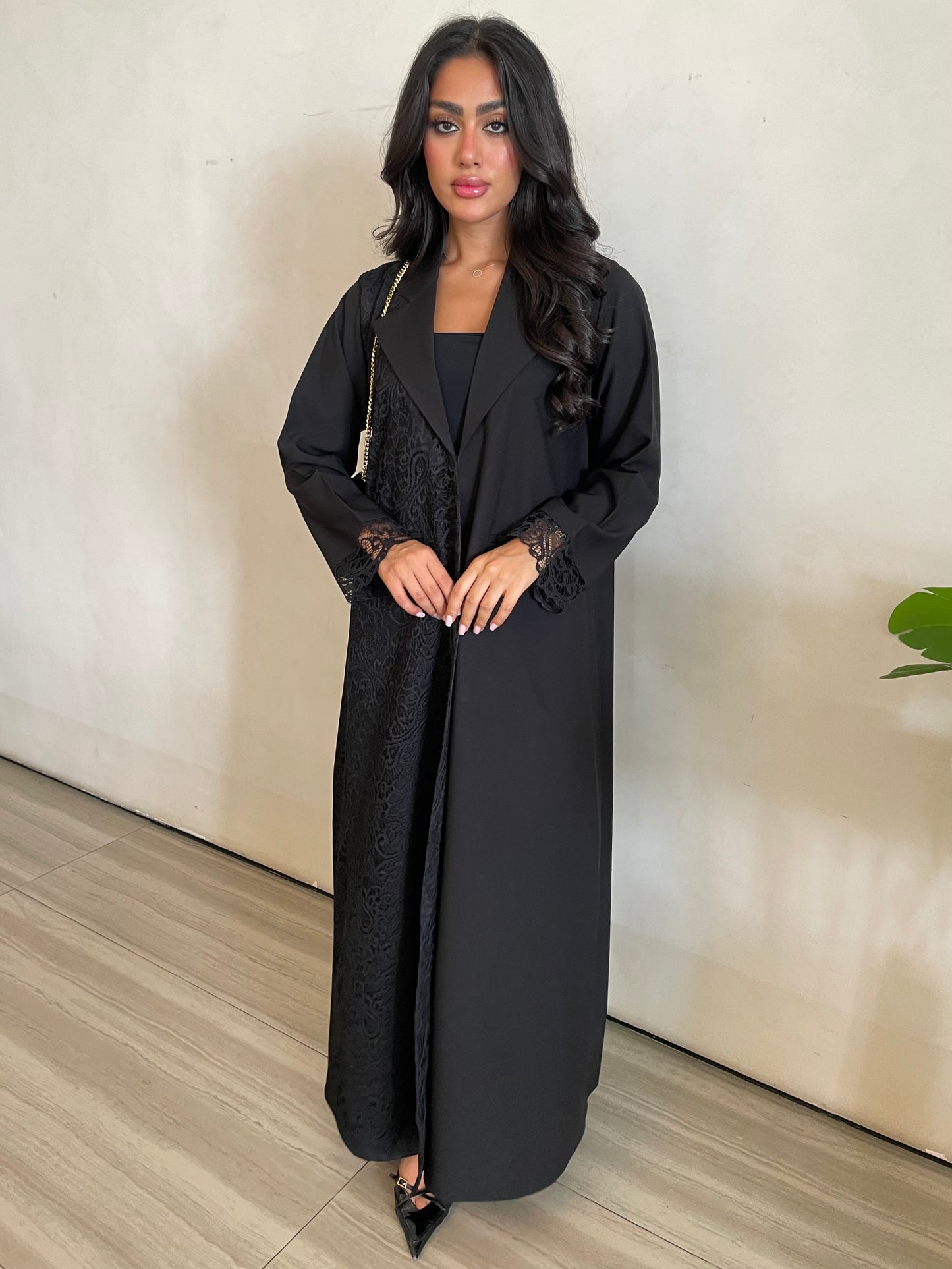 S412 - blazer style abaya with dantel
