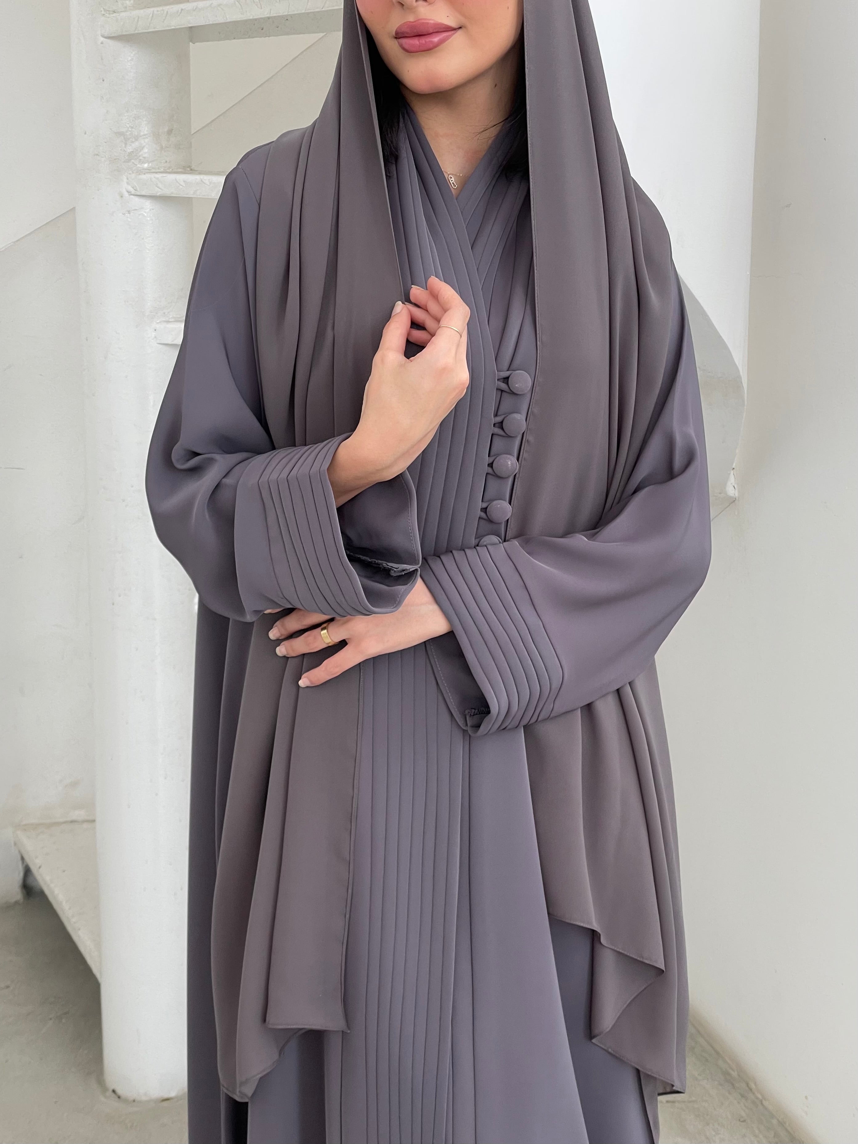 S368 Grey buttoned abaya