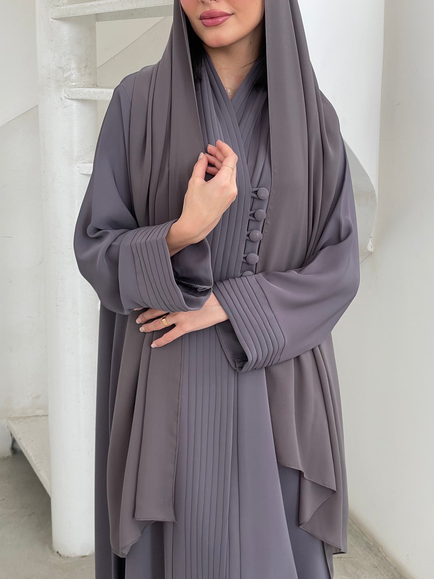 S368 Grey buttoned abaya