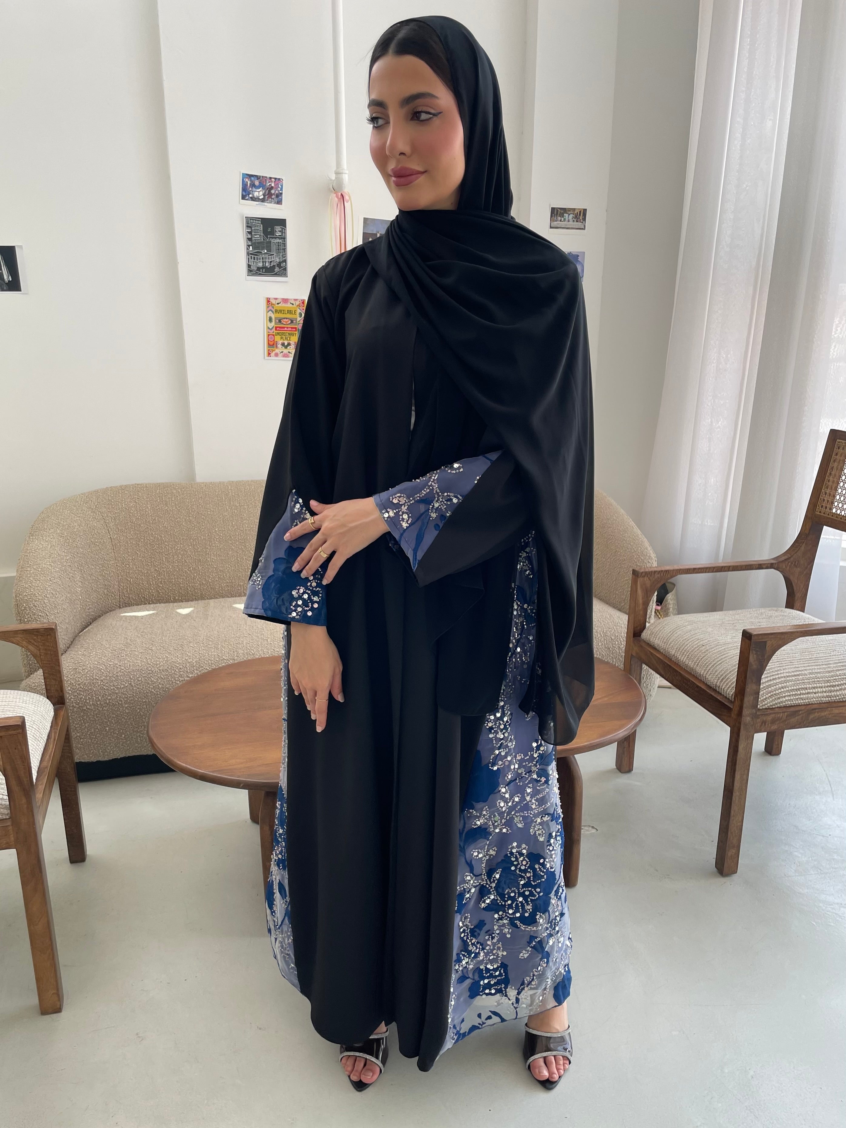 S362- Black nada abaya with blue toor