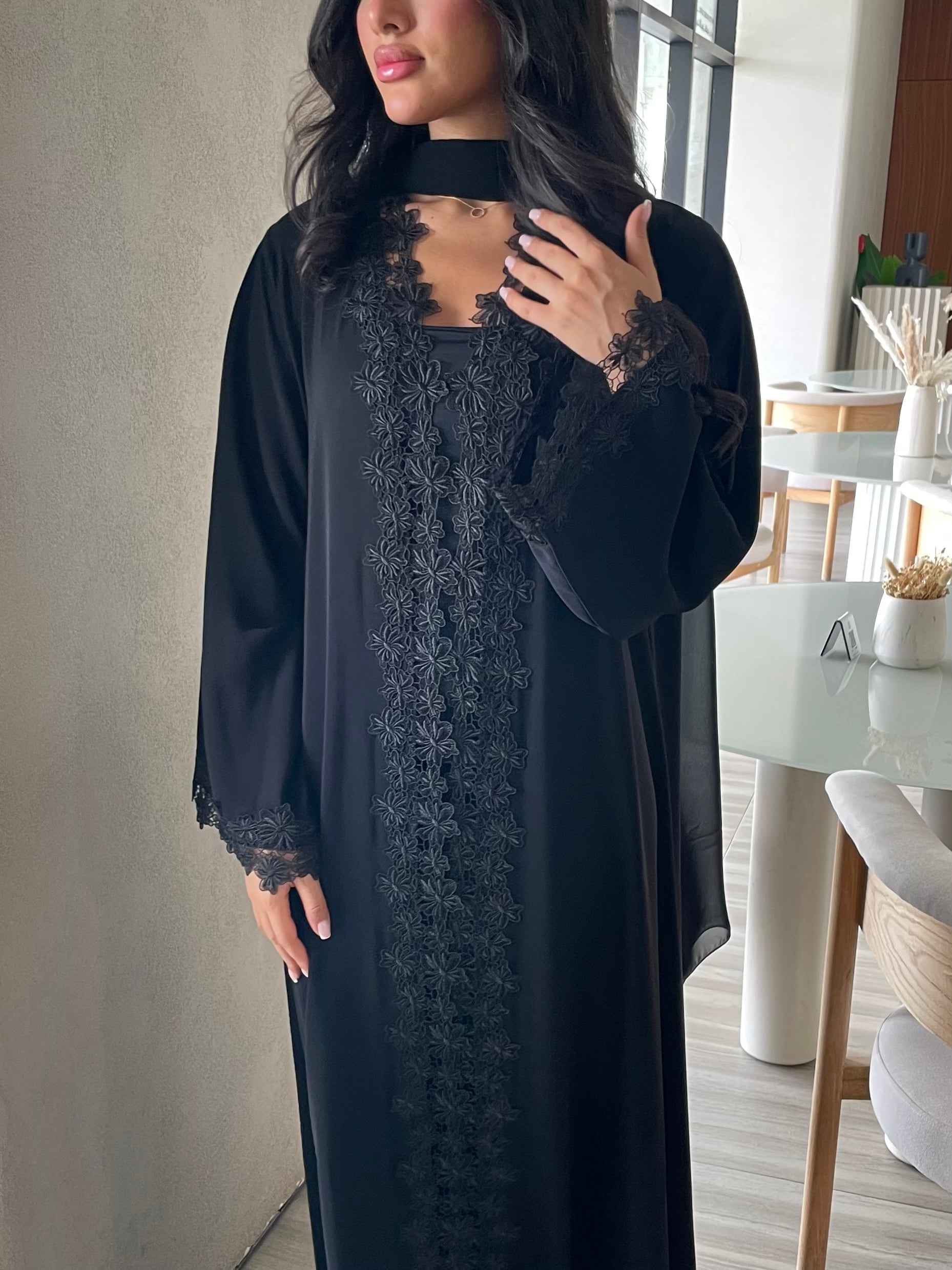 S402- black dantel abaya