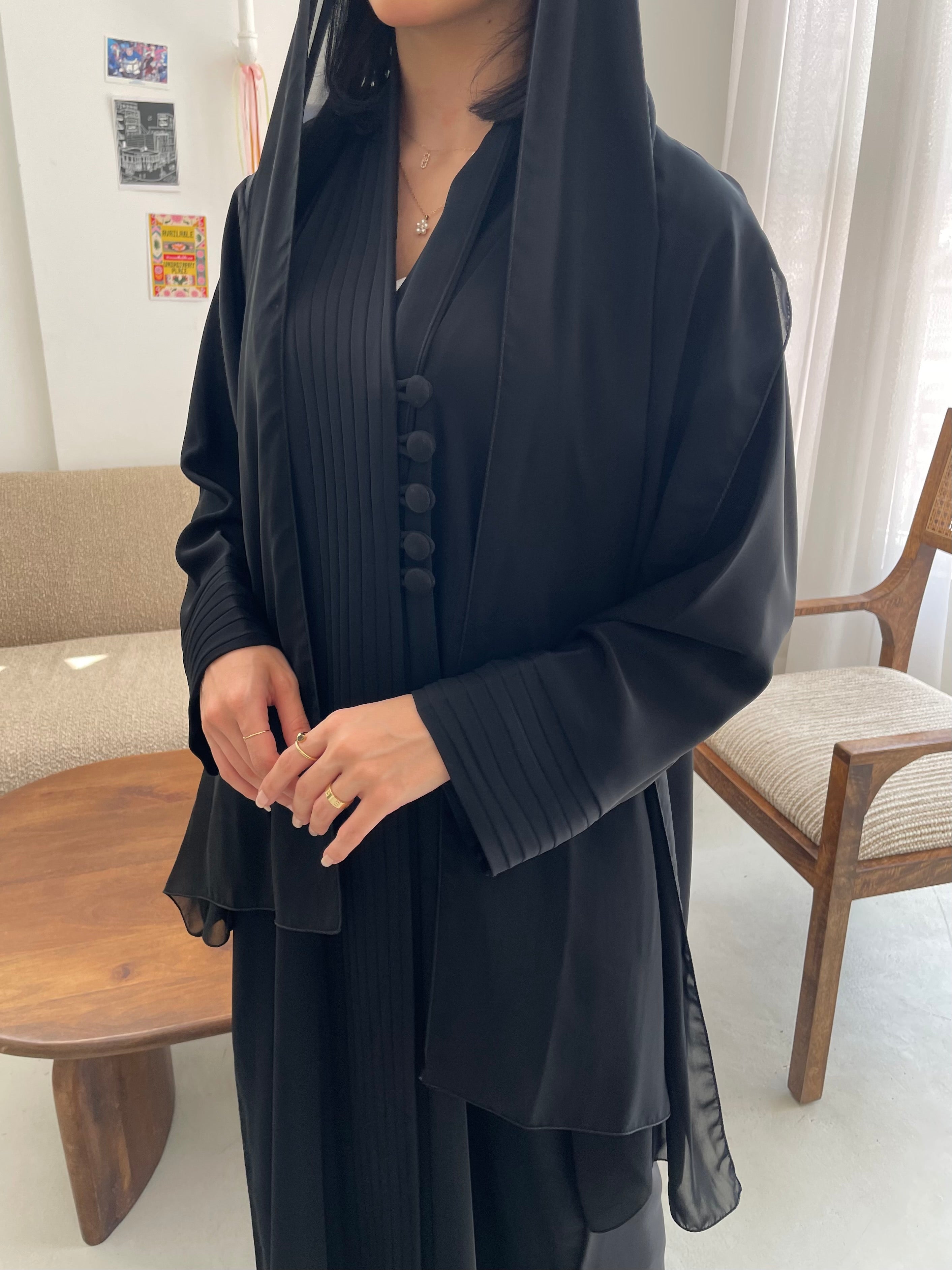 S367 black buttoned abaya