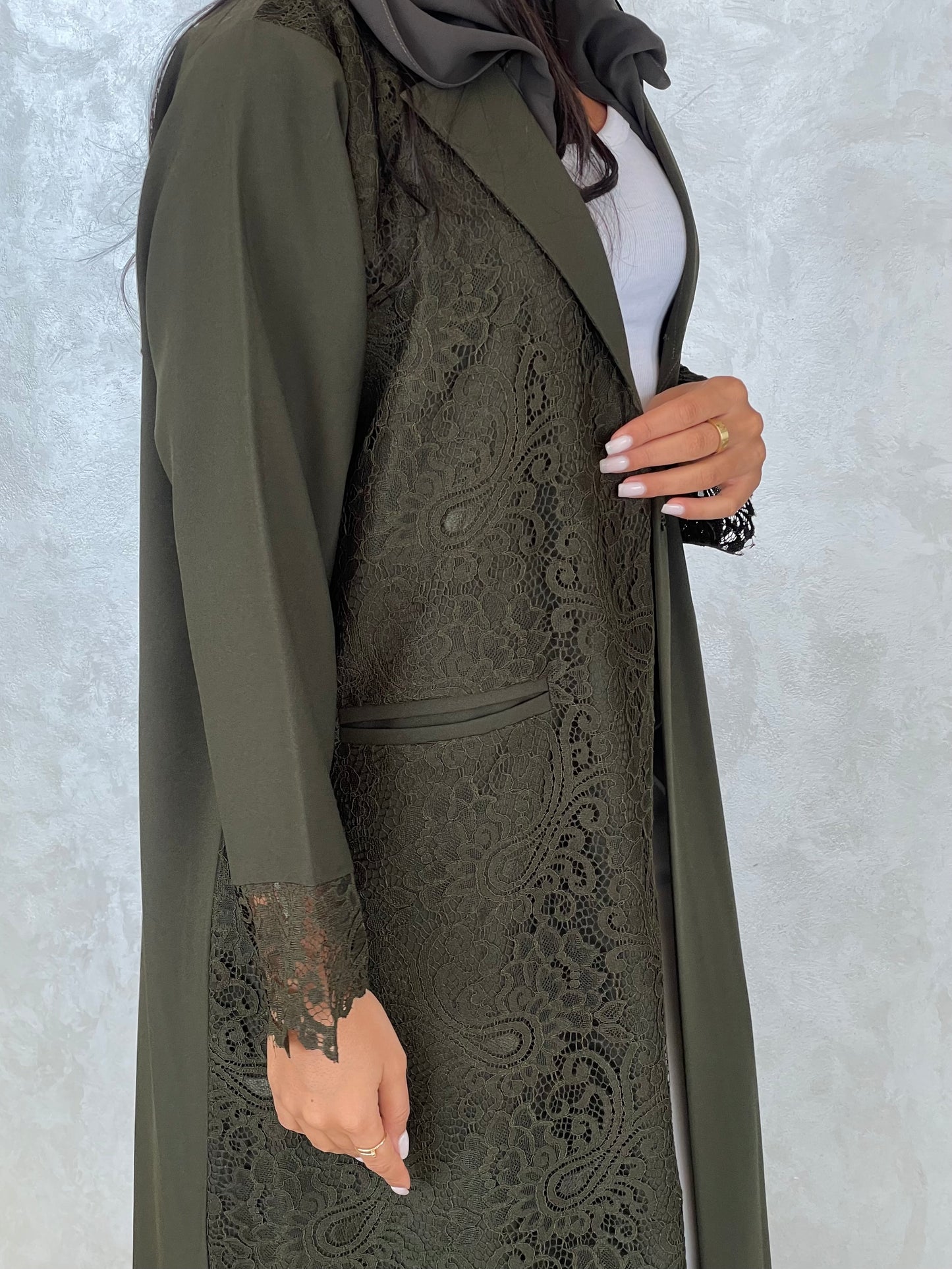 S416 - blazer style abaya with dantel