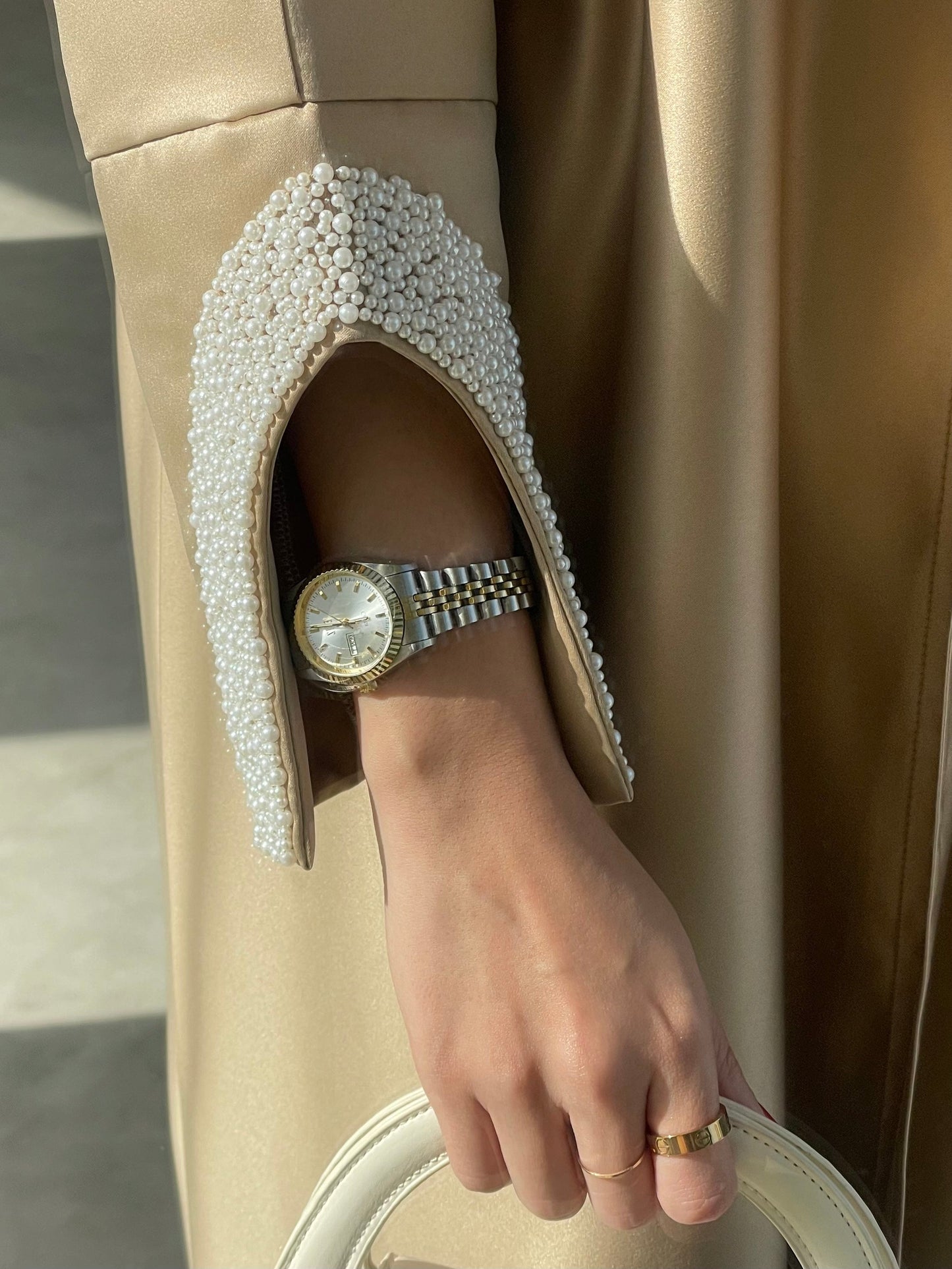 S019 - elegant golden abaya