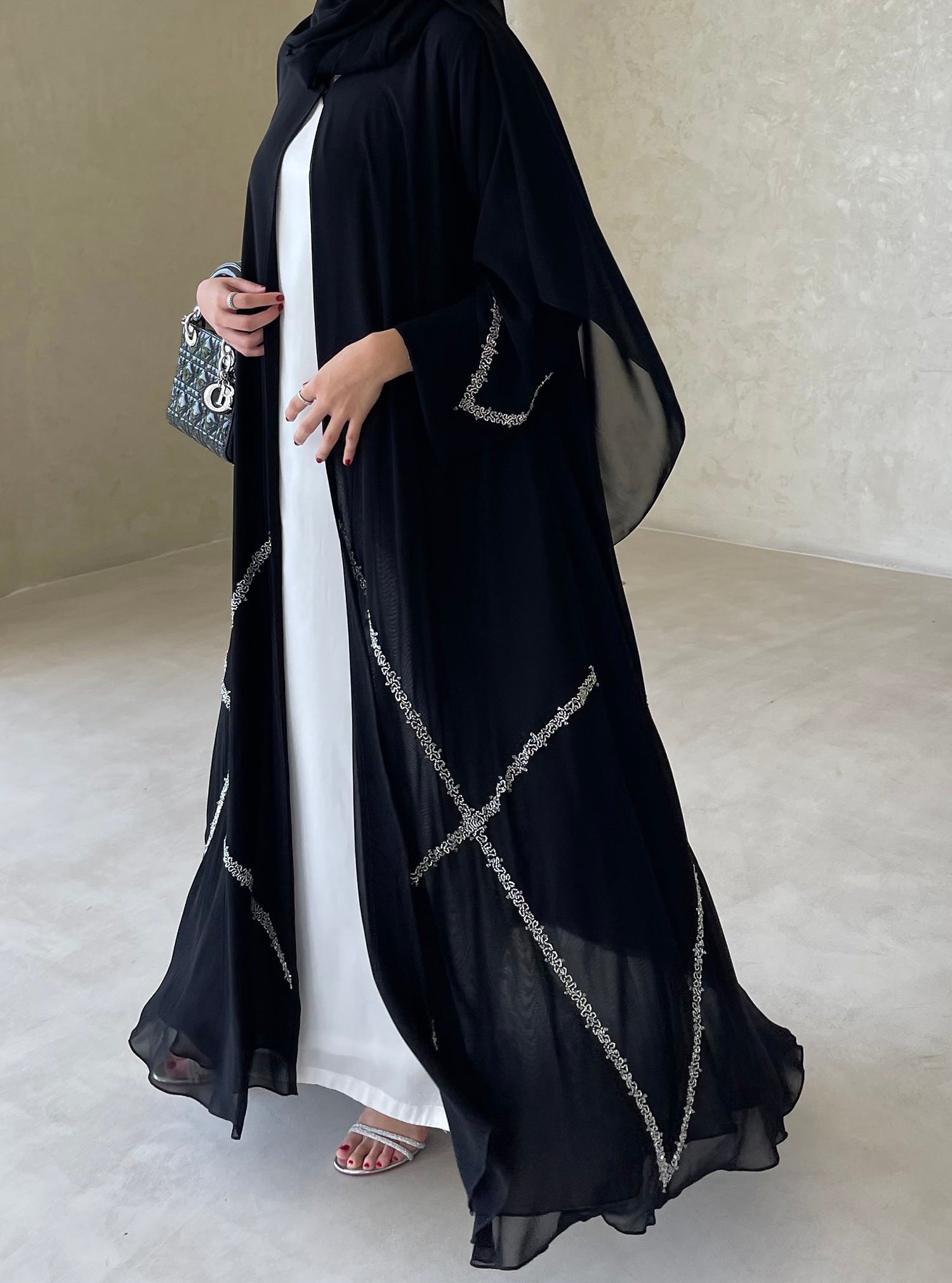 S001 - A shape chiffon